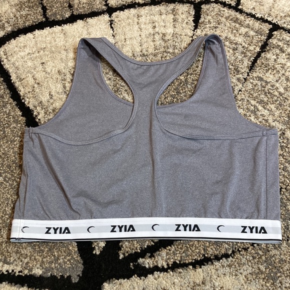 💙Zyia Active Grey Racerback Sports Bra - Picture 4 of 7